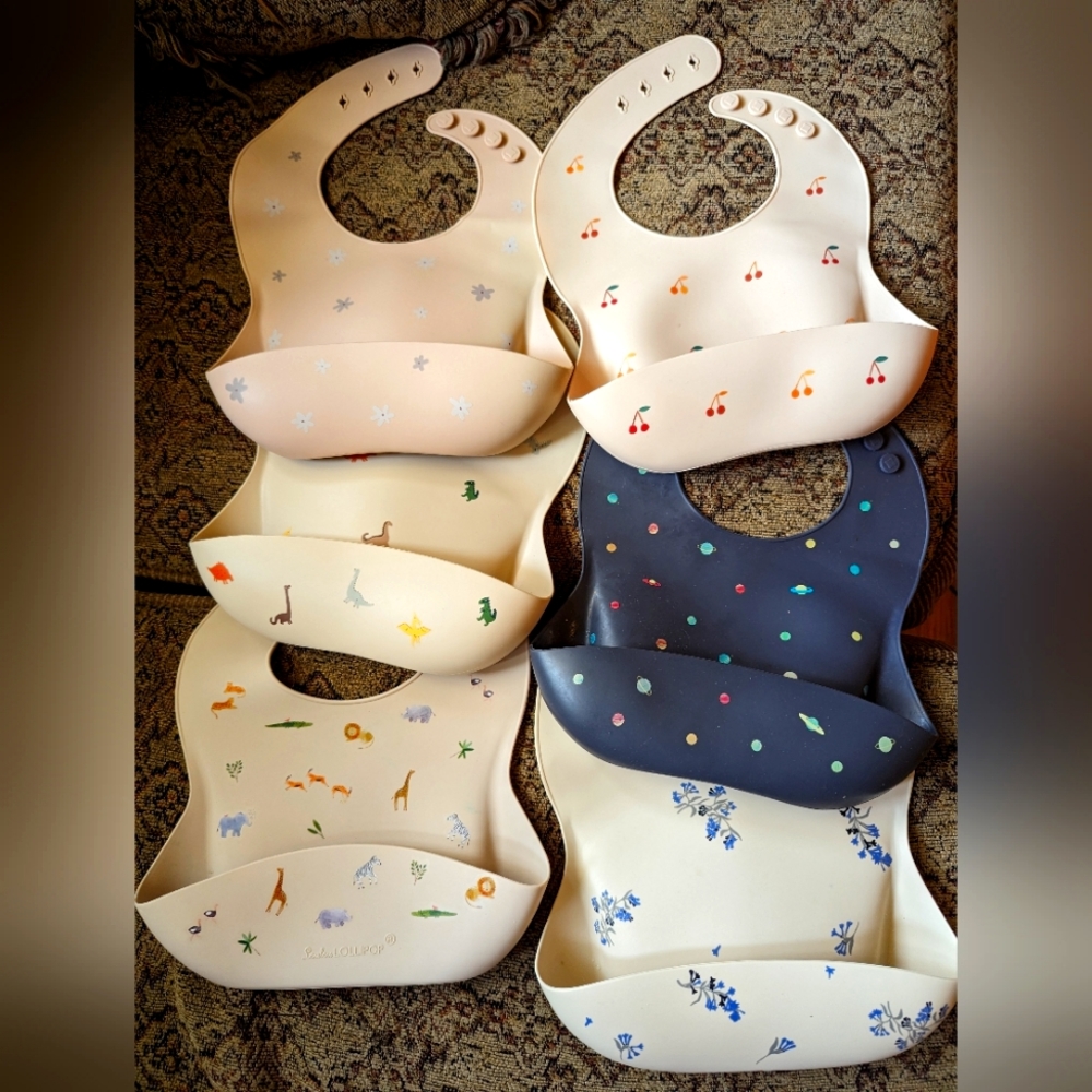 6 silicone bibs